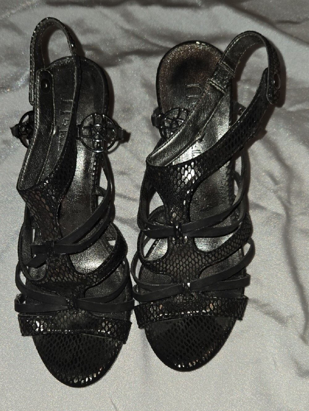 N BY NICOLE MILLER BLACK T STRAP FAUX SNAKE SANDALS HEELS SHOES SIZE 7M